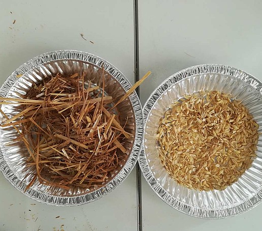 a bowl with straw and a bowl with chaff 