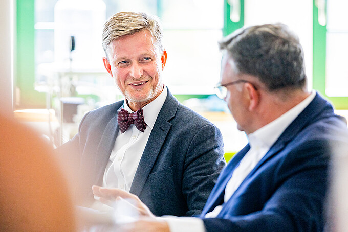 „Vorstellung der Hochschule Zittau/Görlitz beim Austausch mit Prof. Dr. Andreas Handschuh und Christian Hartmann.